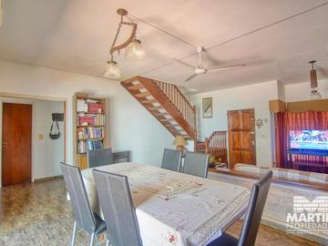 Muy buen chalet 6 amb en Olivos