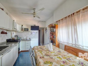 Muy buen chalet 6 amb en Olivos