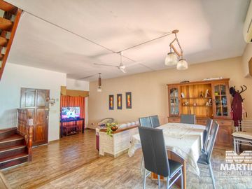 Muy buen chalet 6 amb en Olivos