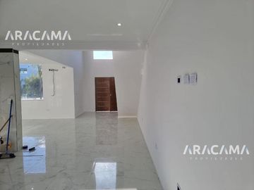 CASA en VENTA en Lagos de Canning - Canning