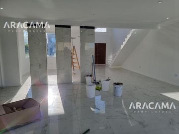 CASA en VENTA en Lagos de Canning - Canning