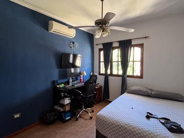 Casa 3 dormitorios y pileta en Barrio María Selva - Santa Fe