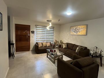 Casa en Venta, Granjas Lomas de Guadalupe, 3 Recamaras
