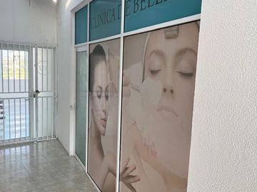 PLAZA COMERCIAL EN VENTA EN CORREGIDORA QUERETARO