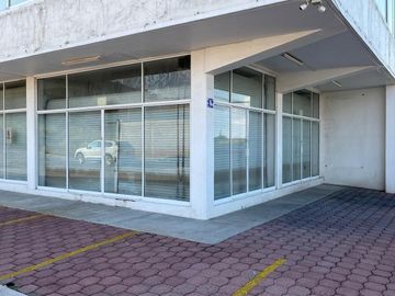 PLAZA COMERCIAL EN VENTA EN CORREGIDORA QUERETARO