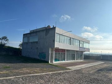 PLAZA COMERCIAL EN VENTA EN CORREGIDORA QUERETARO