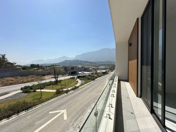 CASA EN VENTA EN PEDREGAL DE LA MONTAÑA CARRETERA NACIONAL