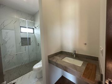 CASA EN VENTA EN LADERAS RESIDENCIAL CARRETERA NACIONAL