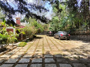 HERMOSA CASA  CON GRANDES VISTAS A LA CIUDAD