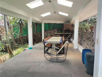 HERMOSA CASA  CON GRANDES VISTAS A LA CIUDAD