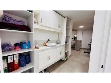La Mariscal, Local Comercial en Venta, 130m2, 7 Ambientes