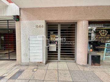 VENTA Departamento 3 ambientes con balcón corrido - Reciclado y amoblado - Centro Mar del Plata