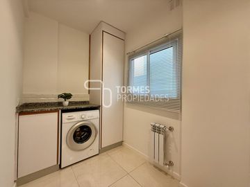 VENTA Departamento 3 ambientes con balcón corrido - Reciclado y amoblado - Centro Mar del Plata