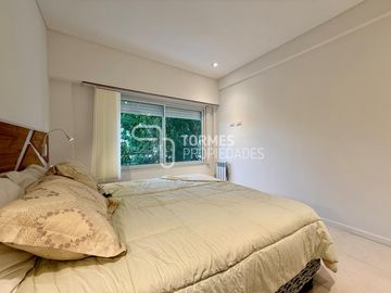 VENTA Departamento 3 ambientes con balcón corrido - Reciclado y amoblado - Centro Mar del Plata