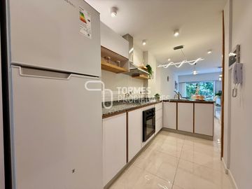 VENTA Departamento 3 ambientes con balcón corrido - Reciclado y amoblado - Centro Mar del Plata