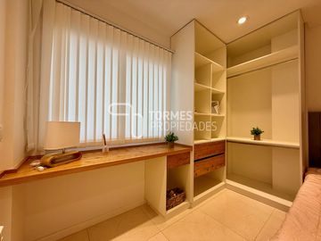 VENTA Departamento 3 ambientes con balcón corrido - Reciclado y amoblado - Centro Mar del Plata
