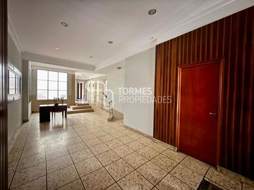VENTA Departamento 3 ambientes con balcón corrido - Reciclado y amoblado - Centro Mar del Plata