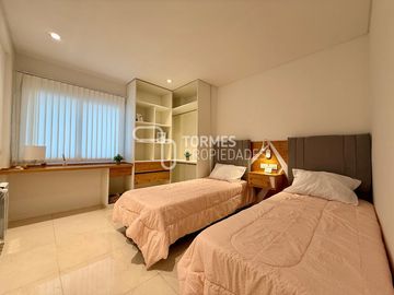VENTA Departamento 3 ambientes con balcón corrido - Reciclado y amoblado - Centro Mar del Plata