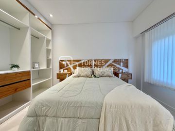 VENTA Departamento 3 ambientes con balcón corrido - Reciclado y amoblado - Centro Mar del Plata