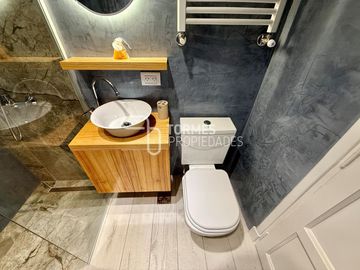 VENTA Departamento 3 ambientes con balcón corrido - Reciclado y amoblado - Centro Mar del Plata