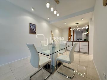 VENTA Departamento 3 ambientes con balcón corrido - Reciclado y amoblado - Centro Mar del Plata