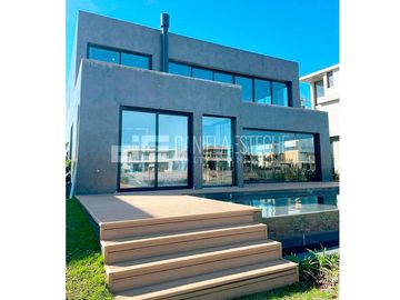 Casa en  Yacht Nordelta