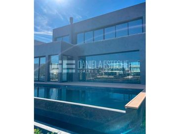 Casa en  Yacht Nordelta