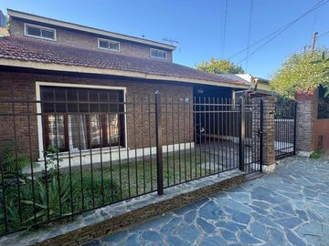 Oportunidad casa en Jose Marmol con 3 habitaciones