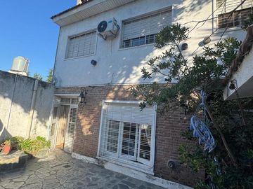 Oportunidad casa en Jose Marmol con 3 habitaciones