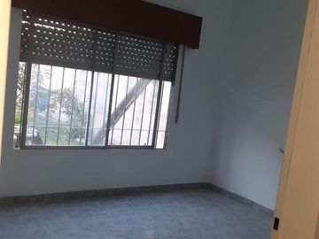Casa - Burzaco