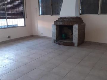 Casa - Burzaco
