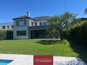 Casa en  Las Liebres pilar 4 ambientes