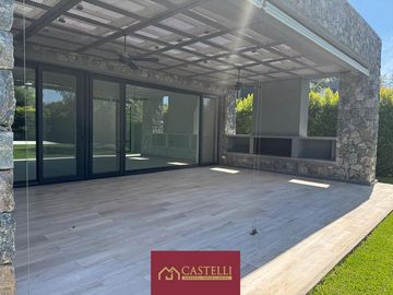 Casa en  Las Liebres pilar 4 ambientes
