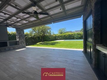 Casa en  Las Liebres pilar 4 ambientes