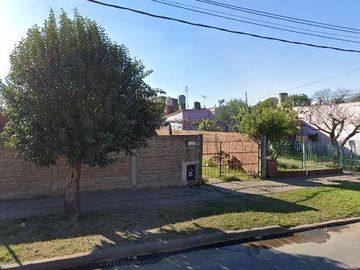 Casa en venta - 2 Dormitorios 1 Baño - Cochera - 322Mts2 - Glew
