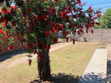 Casa en venta - 2 Dormitorios 1 Baño - Cochera - 322Mts2 - Glew