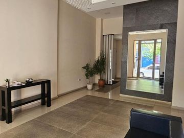 Hermoso Departamento 3 ambientes con Cochera en Lomas de Zamora Este. Apto Crédito!