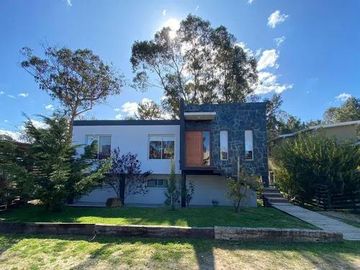 Venta - Casa de 5 ambientes en COSTA ESMERALDA - Deportivo I
