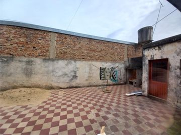 Vendo Casa a reciclar en Exc. Zona Santo Tomé