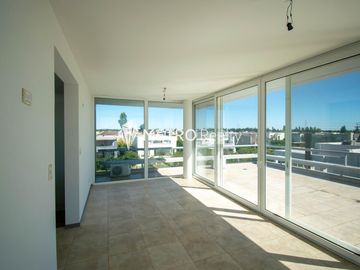 Venta Casa Nordelta Los Lagos 7 ambientes