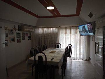 Venta Chalet 7 Amb. De Categoria en El Palomar -  Ideal 2 Flias.