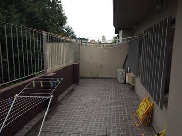 Venta Chalet 7 Amb. De Categoria en El Palomar -  Ideal 2 Flias.