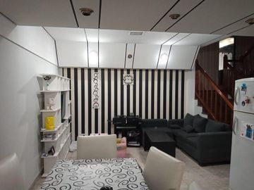Venta Chalet 7 Amb. De Categoria en El Palomar -  Ideal 2 Flias.