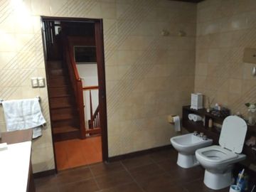 Venta Chalet 7 Amb. De Categoria en El Palomar -  Ideal 2 Flias.