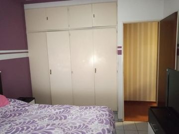 Venta Chalet 7 Amb. De Categoria en El Palomar -  Ideal 2 Flias.