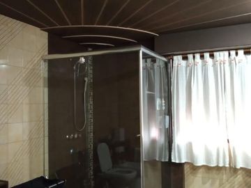 Venta Chalet 7 Amb. De Categoria en El Palomar -  Ideal 2 Flias.