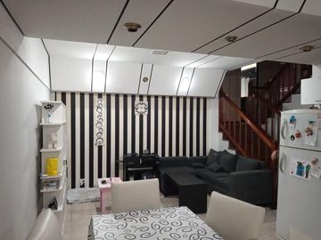 Venta Chalet 7 Amb. De Categoria en El Palomar -  Ideal 2 Flias.
