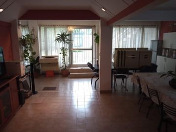 Venta Chalet 7 Amb. De Categoria en El Palomar -  Ideal 2 Flias.