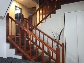 Venta Chalet 7 Amb. De Categoria en El Palomar -  Ideal 2 Flias.
