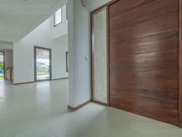 Casa en  venta en Vistas - Puertos / Escobar